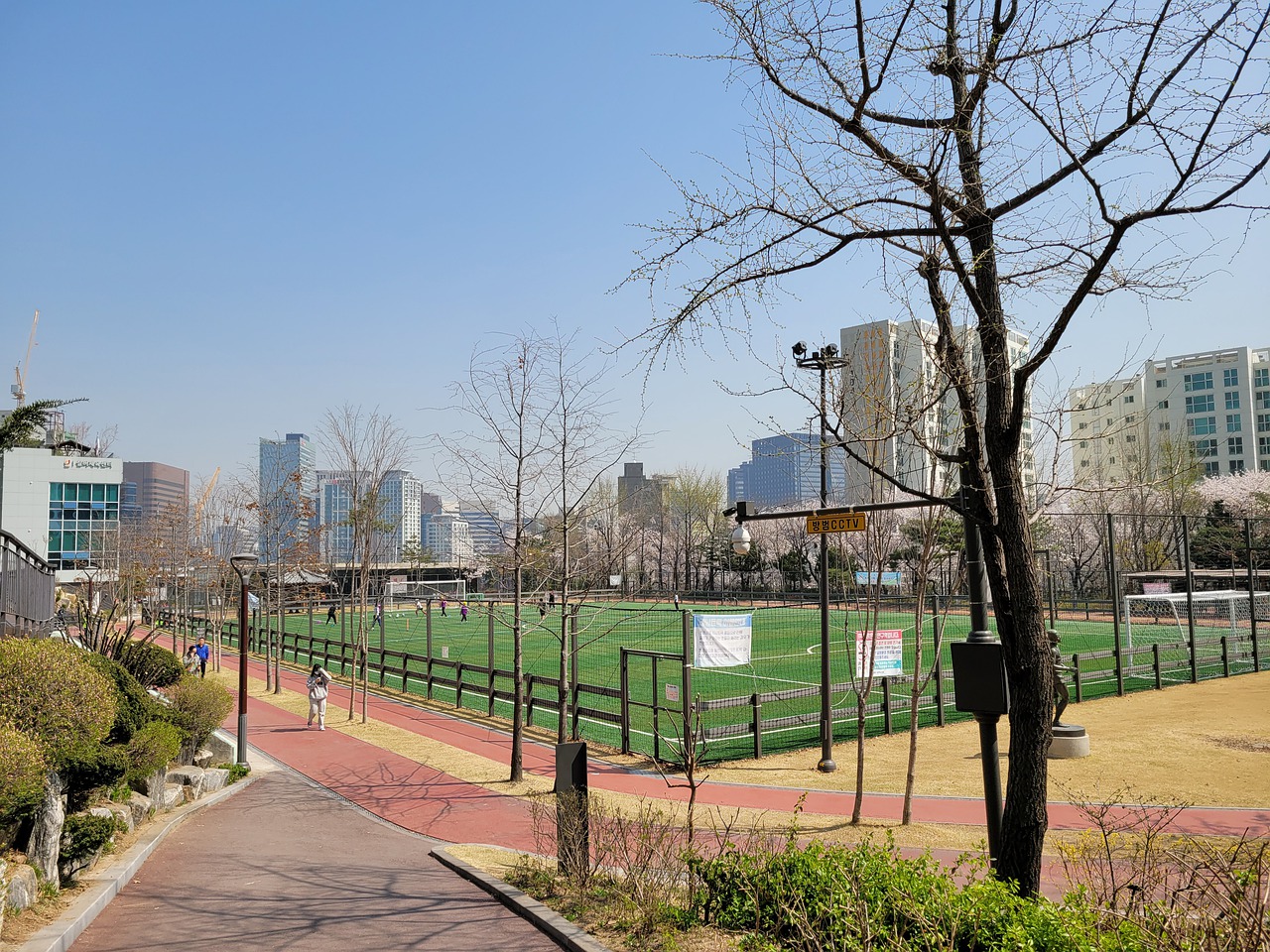 以及在严寒 以及在严寒